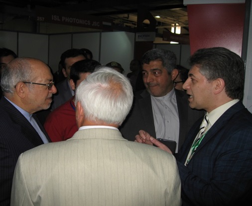 Посещение экспозиции НАН Беларуси Министром промышленности,  шахт и торговли Ирана М.Нематзаде.